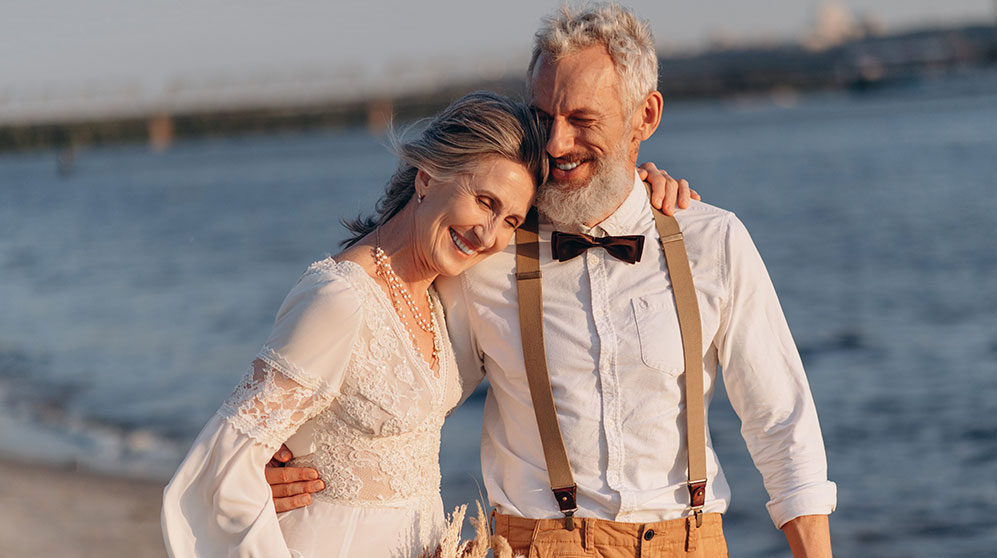 Photo of an older couple getting married